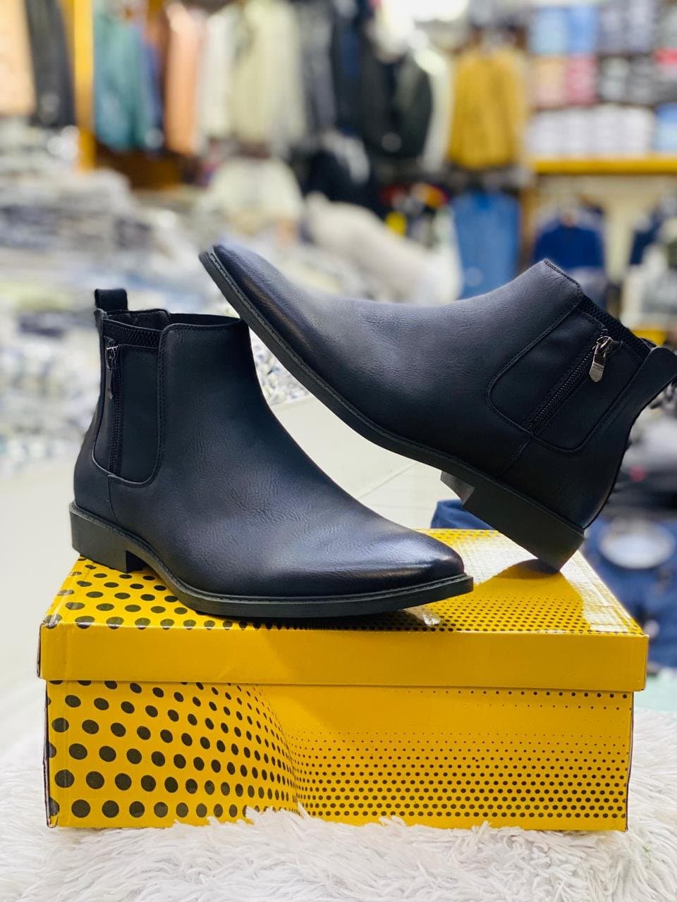 Stylish Leather Chelsea Boots — Black, Size 7-12