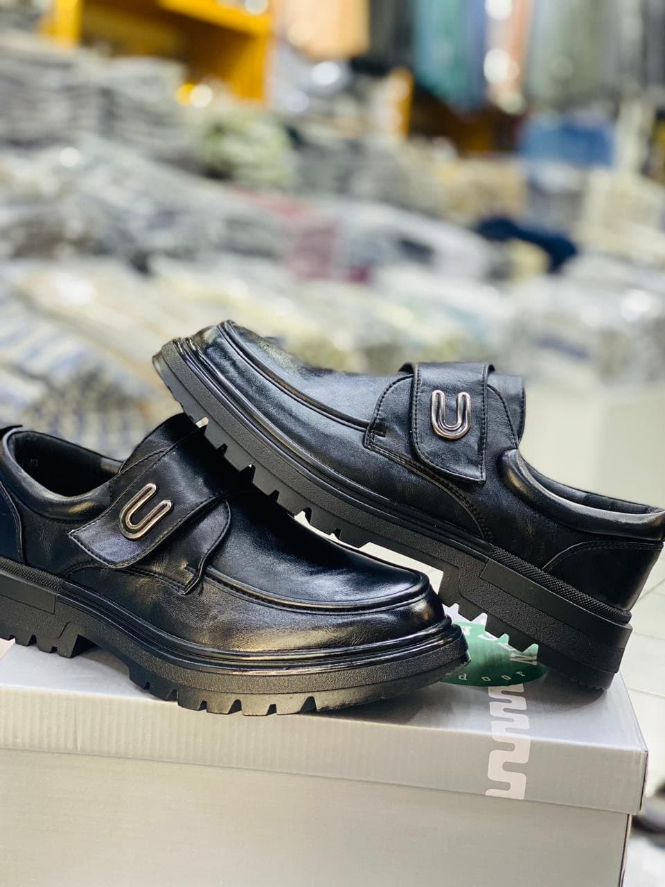 Stylish Black Casual Shoes — Leather, Size 6-12